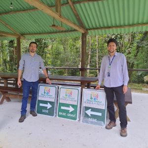 Tamoios entrega placas de sinalização e panfletos para o Parque Estadual Serra do Mar