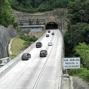 Rodovia dos Tamoios teve fluidez no trânsito na volta do feriado de 7 de setembro, mesmo com movimento alto