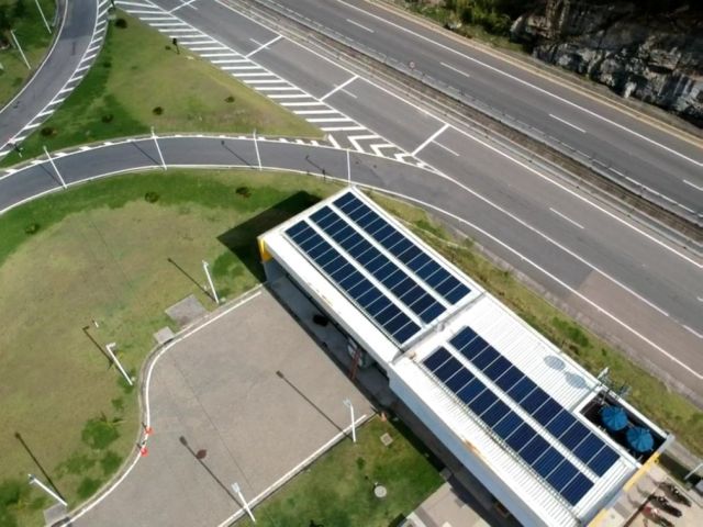 Concessionária Tamoios instala sistema de energia solar